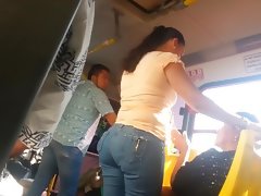 Phat booty on the train