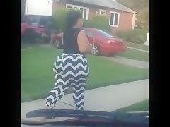 Bbw pear bootywalking