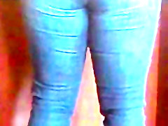Booty wedgie in jeans
